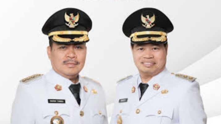 Bupati dan Wakil Bupati Tana Toraja. (Foto: Int)